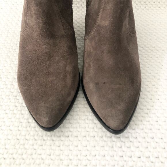 Frye JENNIFER Brown Grey Suede Pointed Stacked Heel Dress Ankle Boots 6 - Picture 5 of 12